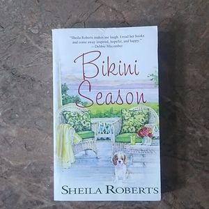 Bikini Season by Sheila Roberts Contemporary Romance Paperback